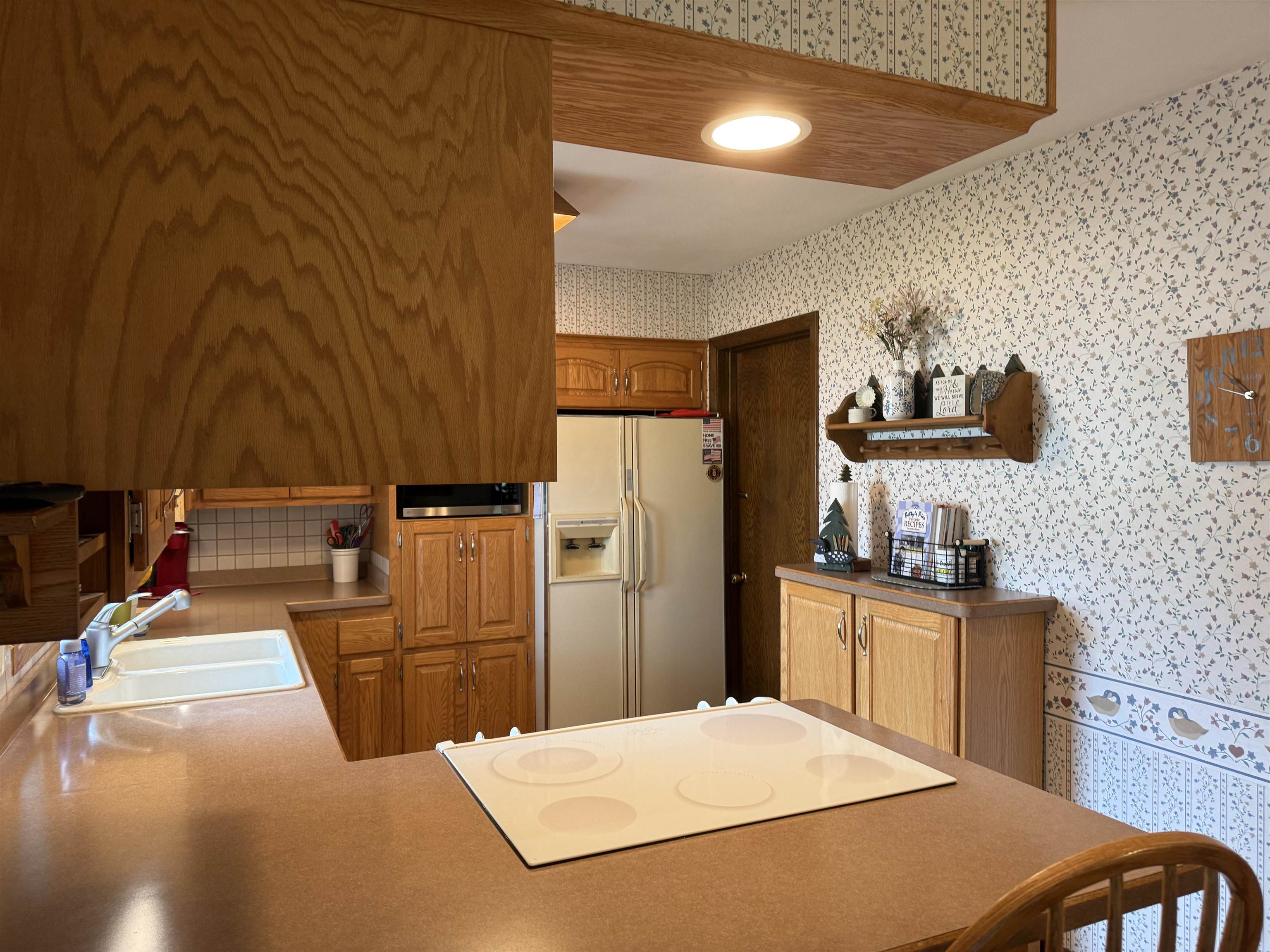 1004 Sunfield Street Sun Prairie, WI 53590 - Photo 18 of 19