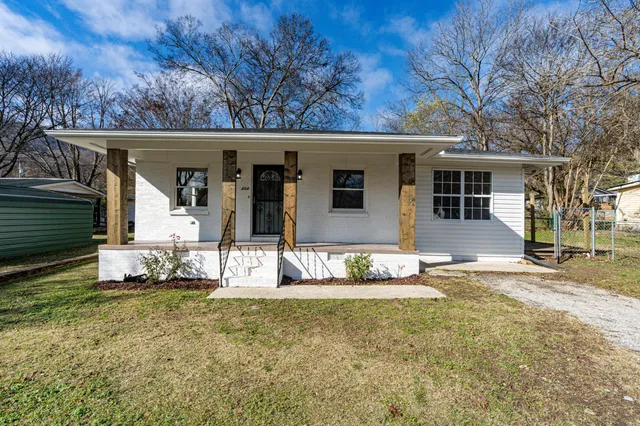 $197,500 | 104 Locust Avenue, South Pittsburg, TN 37380