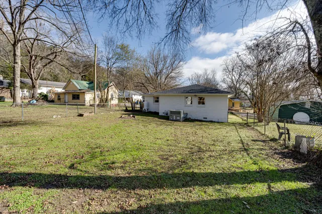 $197,500 | 104 Locust Avenue, South Pittsburg, TN 37380