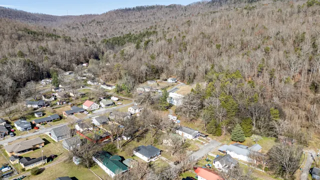 $197,500 | 104 Locust Avenue, South Pittsburg, TN 37380