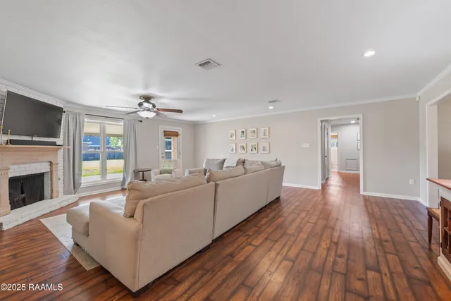 $375,000 | 602 Astor Pl Drive, New Iberia, LA 70563