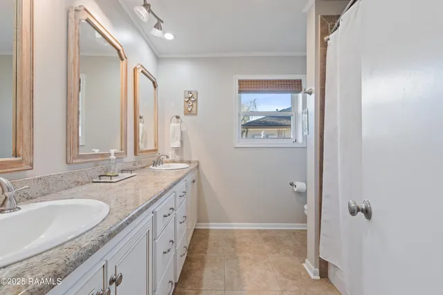 $375,000 | 602 Astor Pl Drive, New Iberia, LA 70563