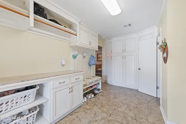 $375,000 | 602 Astor Pl Drive, New Iberia, LA 70563