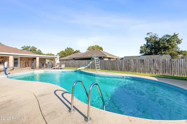 $375,000 | 602 Astor Pl Drive, New Iberia, LA 70563