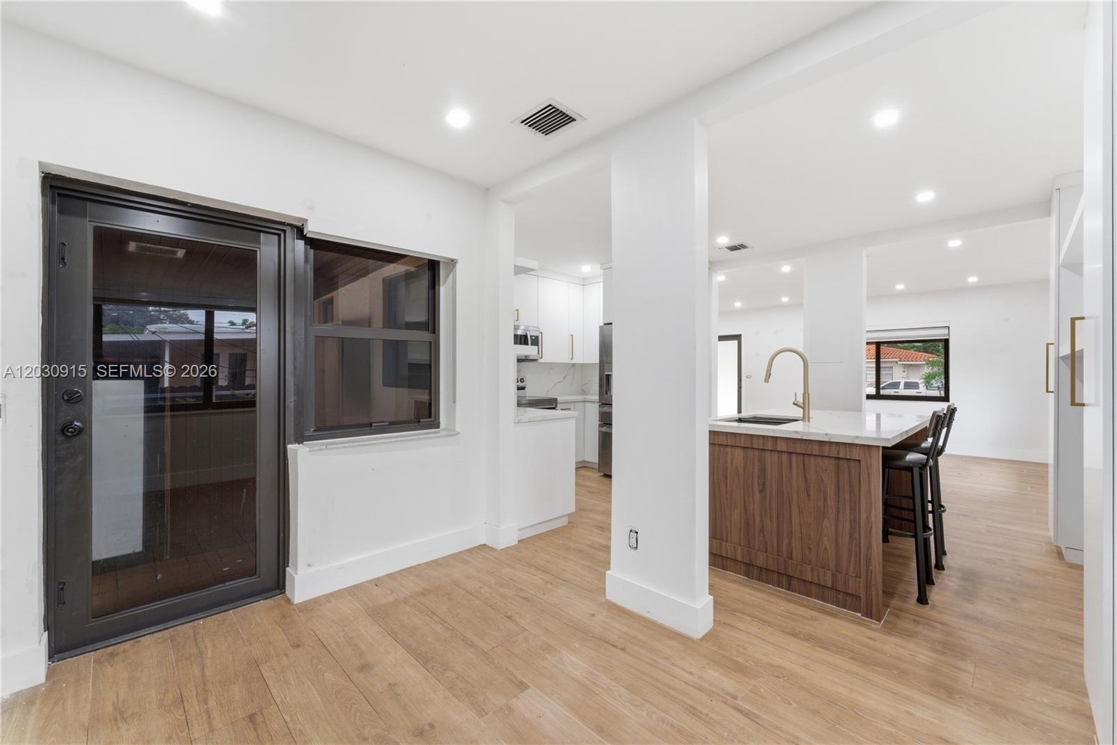 121 Southwest 71st Avenue Miami, FL 33144 - Photo 5 of 32