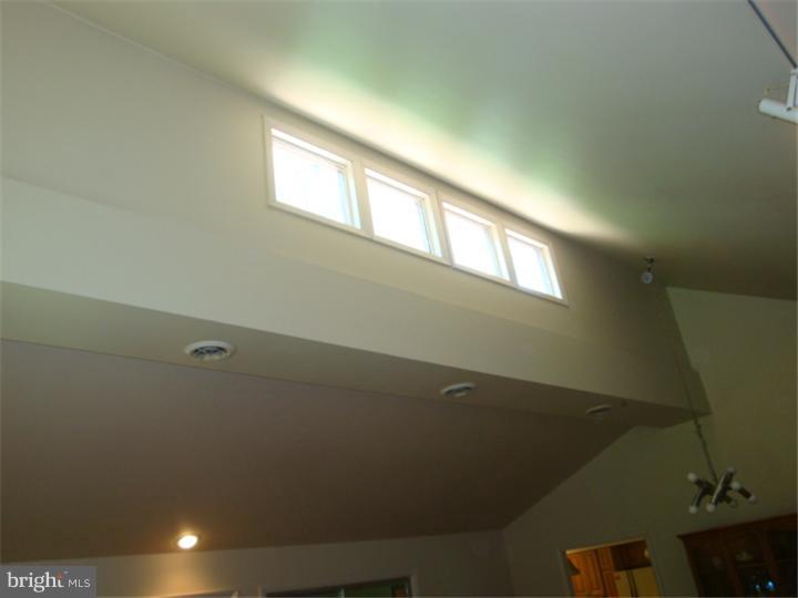 250 West Upper Ferry Road Ewing, NJ 08628 - Photo 15 of 16 Living Room