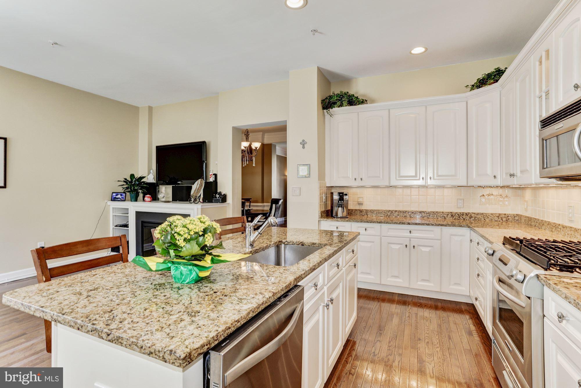 7664 Midtown Road Fulton, MD 20759 - Photo 14 of 44 Stainless steel appliances.