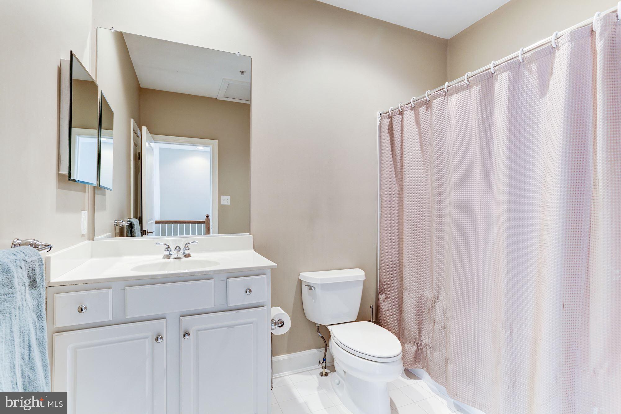 7664 Midtown Road Fulton, MD 20759 - Photo 34 of 44 Full bathroom on top floor.