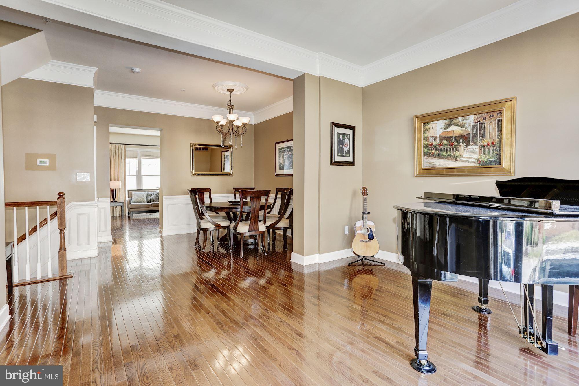 7664 Midtown Road Fulton, MD 20759 - Photo 6 of 44 Gleaming hardwood floors throughout main level.