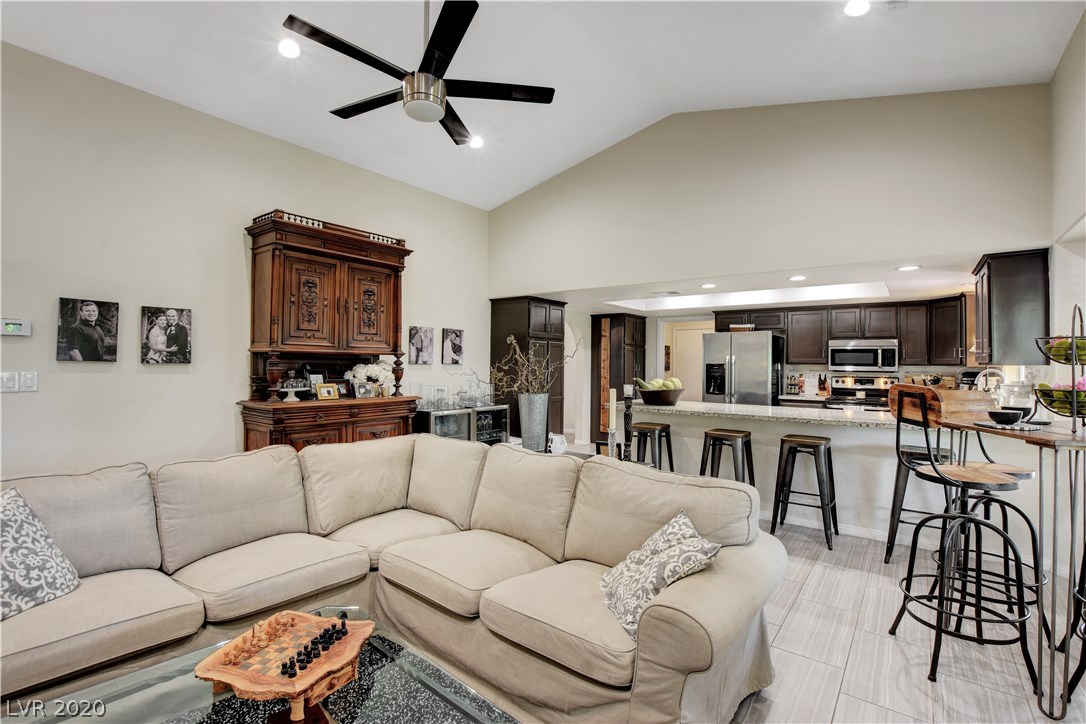 10380 Gilespie Street Las Vegas, NV 89183 - Photo 12 of 45