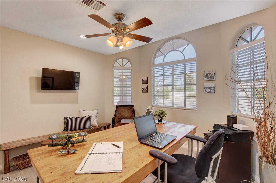 10380 Gilespie Street Las Vegas, NV 89183 - Photo 33 of 45