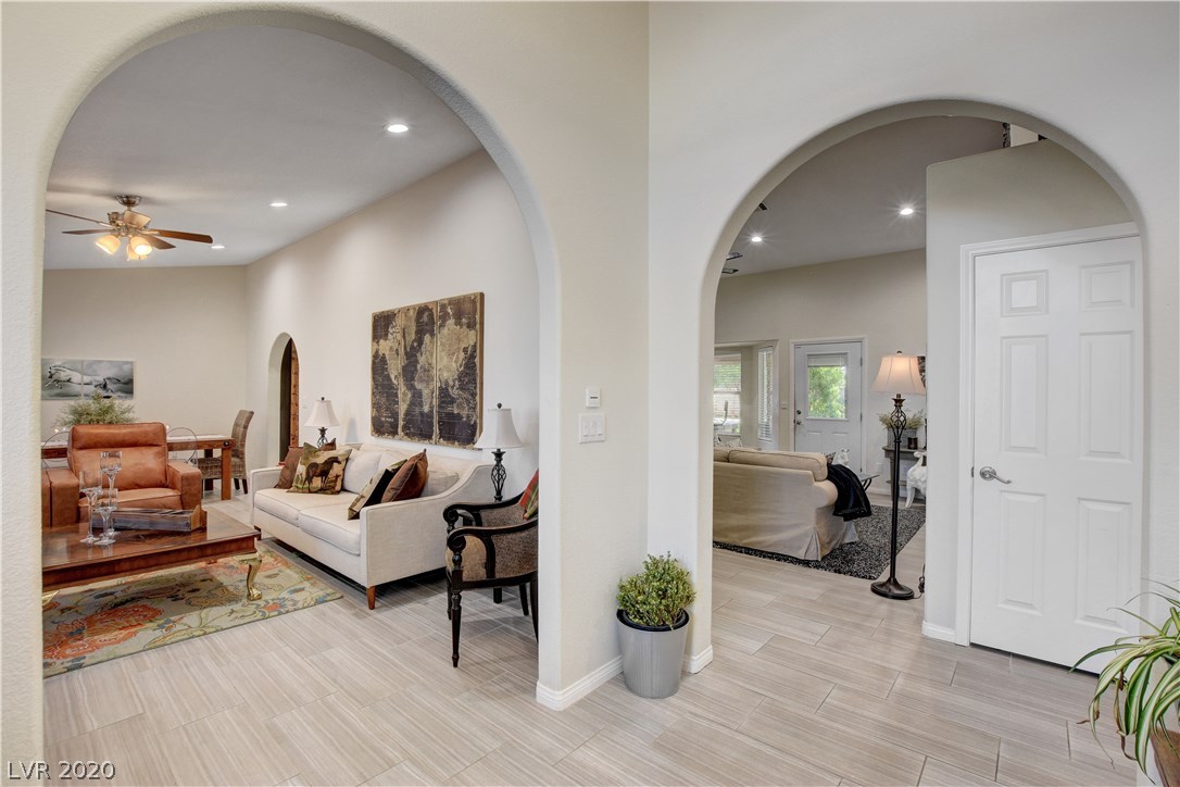 10380 Gilespie Street Las Vegas, NV 89183 - Photo 7 of 45