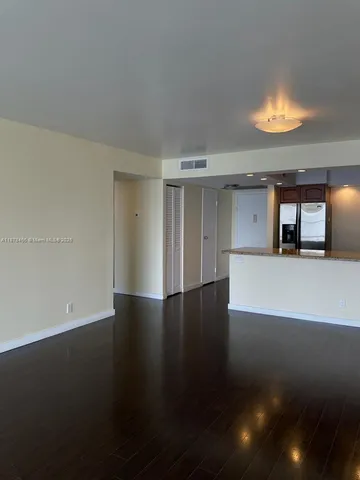 $1,840 | 1000 Parkview Drive, Unit 926, Hallandale Beach, FL 33009