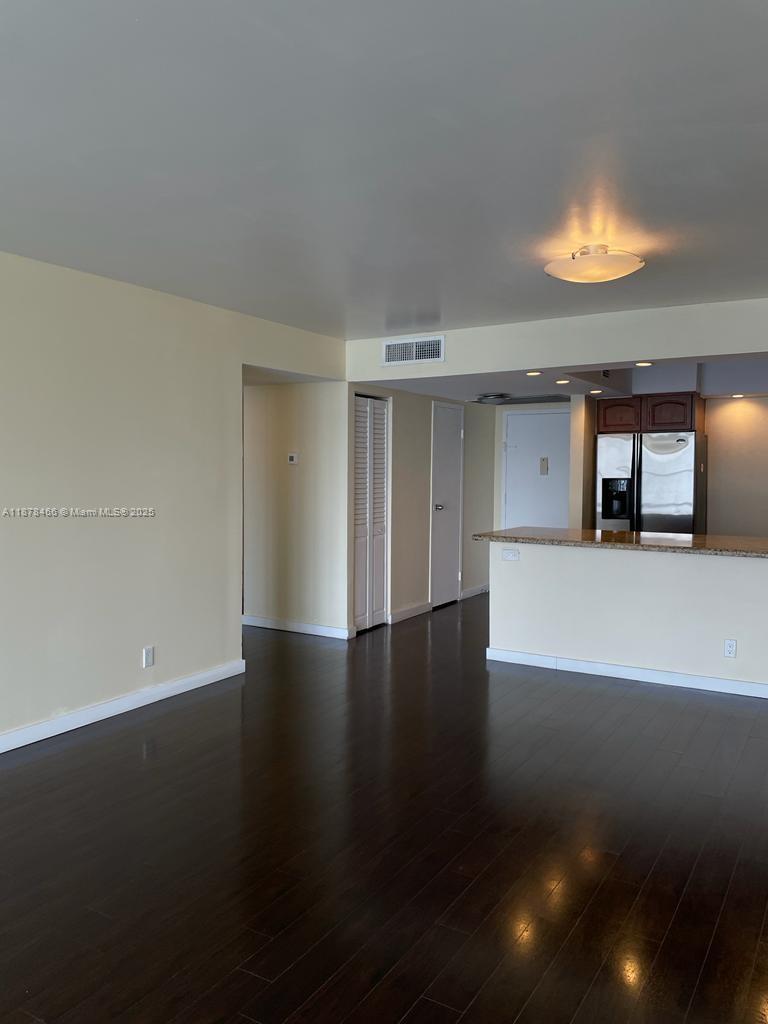 1000 Parkview Drive, Unit 926 Hallandale Beach, FL 33009 - Photo 4 of 5