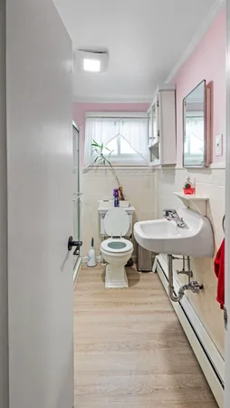 $374,000 | 2 Banks Lane, Biddeford, ME 04005