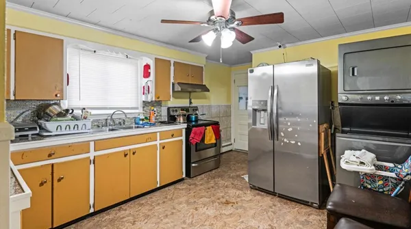 $374,000 | 2 Banks Lane, Biddeford, ME 04005