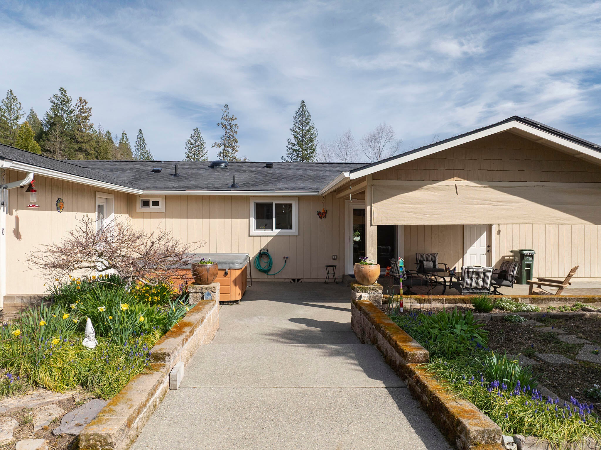 15902 Water Gap Road Williams, OR 97544 - Photo 30 of 67 30