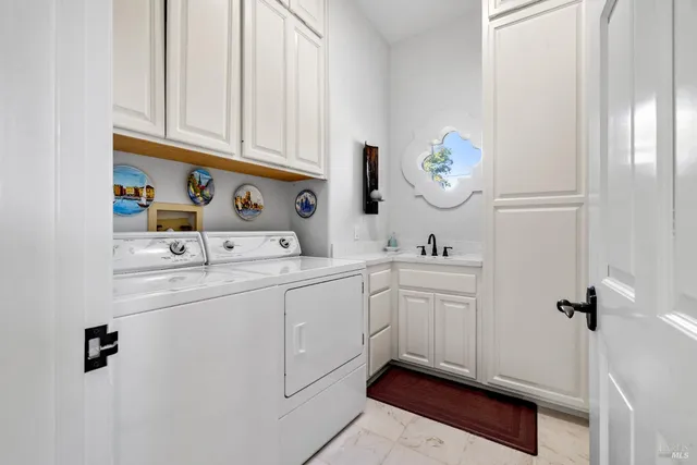 $1,895,000 | 1253 Wikiup Drive, Santa Rosa, CA 95403