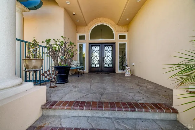$1,895,000 | 1253 Wikiup Drive, Santa Rosa, CA 95403