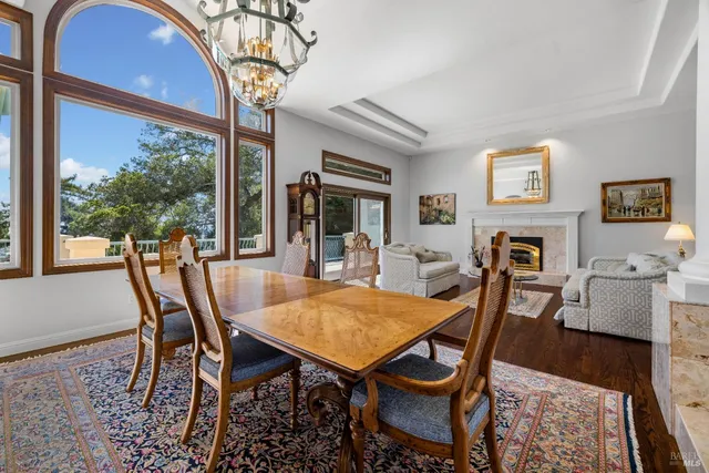 $1,895,000 | 1253 Wikiup Drive, Santa Rosa, CA 95403