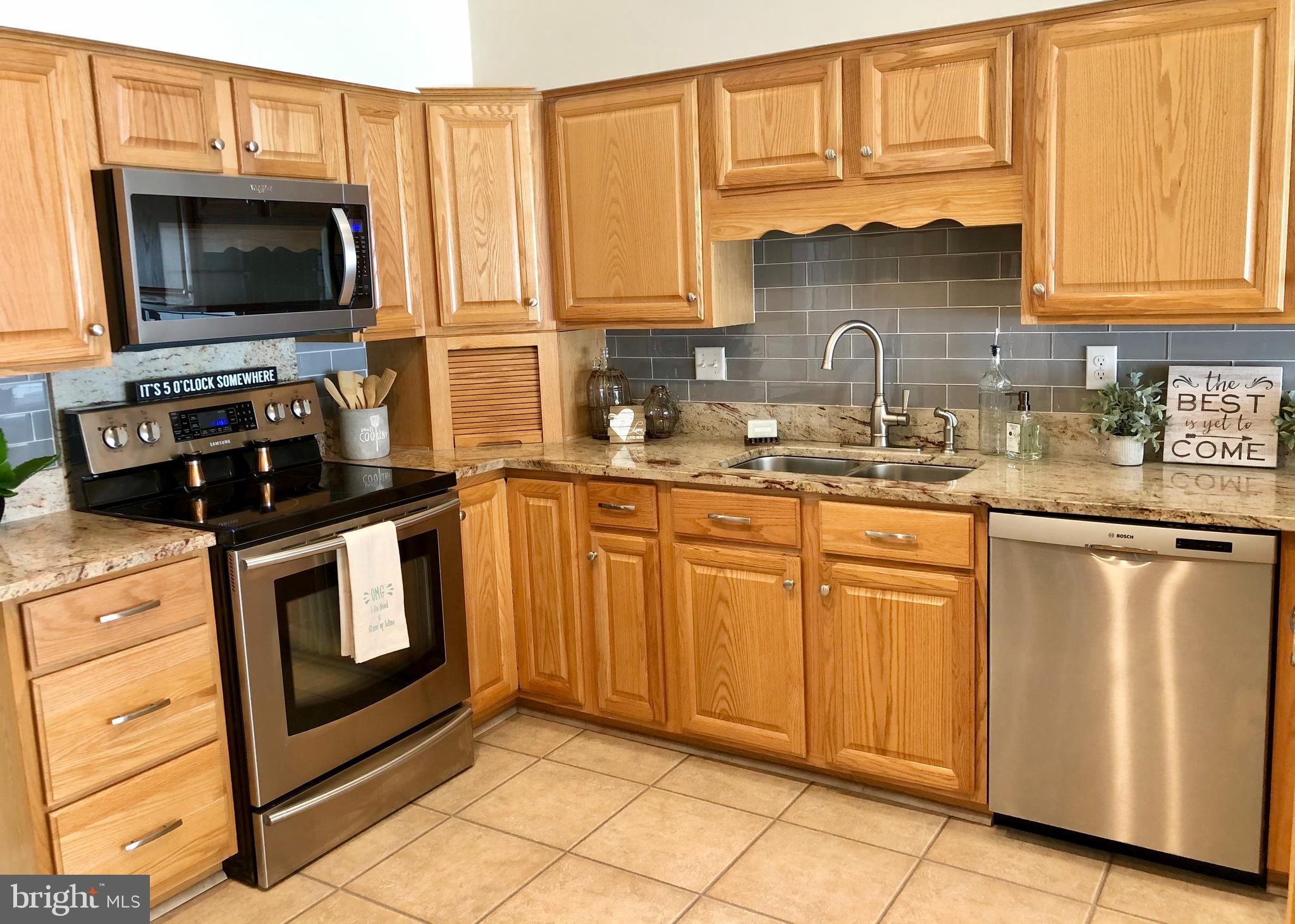 222 Birdie Road Locust Grove, VA 22508 - Photo 6 of 66 Renovated Kitchen!!!