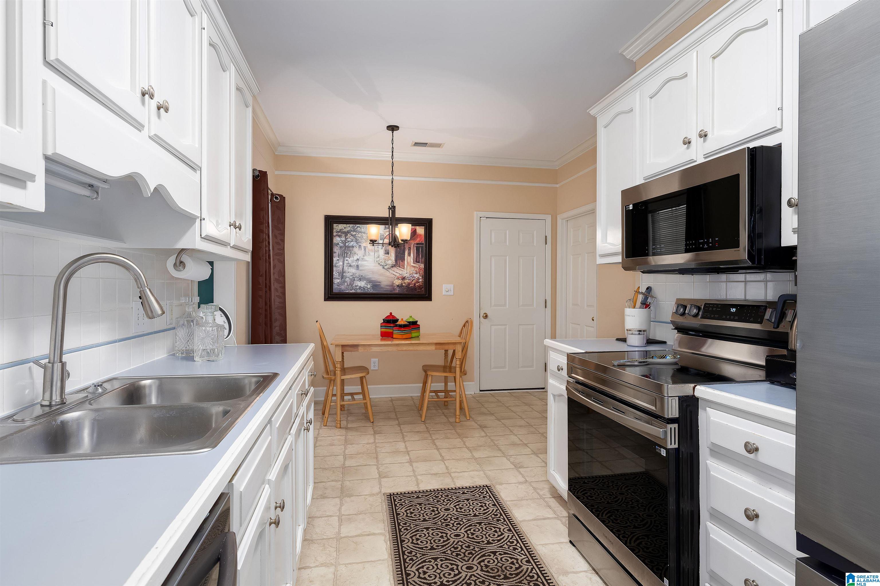 132 Greenfield Lane Alabaster, AL 35007 - Photo 12 of 28