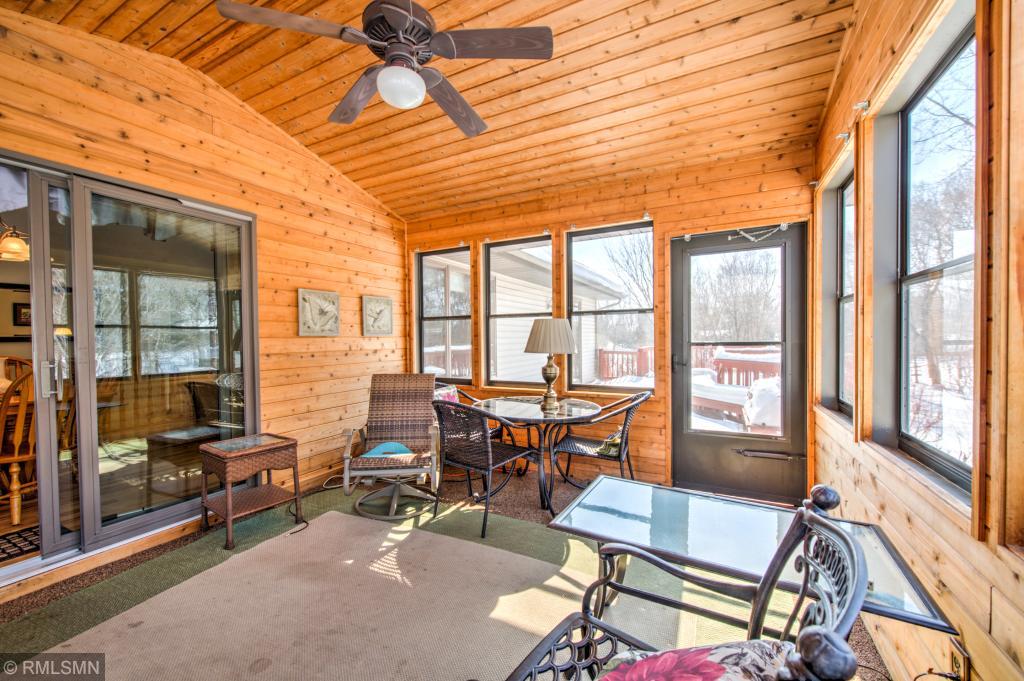 904 Sherman Road Hudson, WI 54016 - Photo 4 of 15 Gallery Image 4
