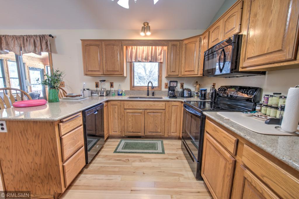 904 Sherman Road Hudson, WI 54016 - Photo 5 of 15 Gallery Image 5