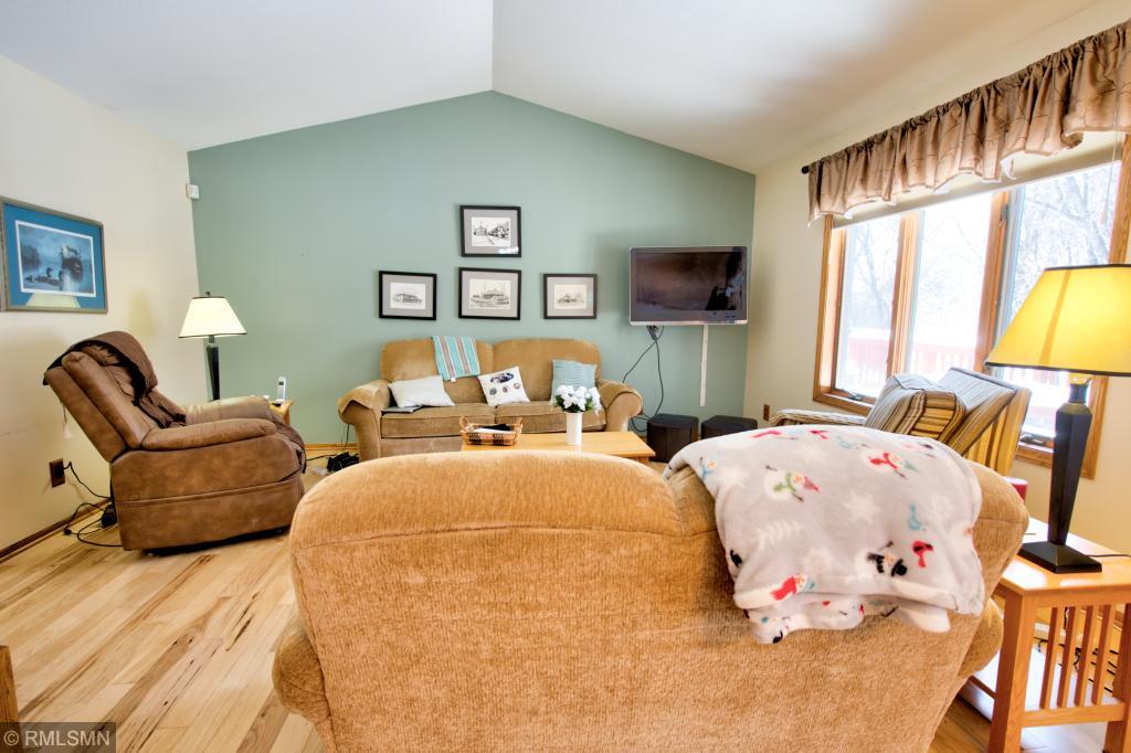 904 Sherman Road Hudson, WI 54016 - Photo 6 of 15 Gallery Image 6