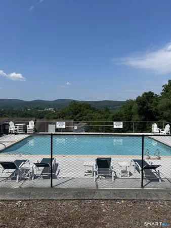 $1,725 | 43 Valley Drive, Unit 43, New Milford, CT 06776