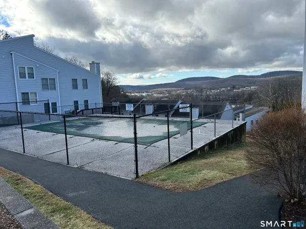 $1,725 | 43 Valley Drive, Unit 43, New Milford, CT 06776