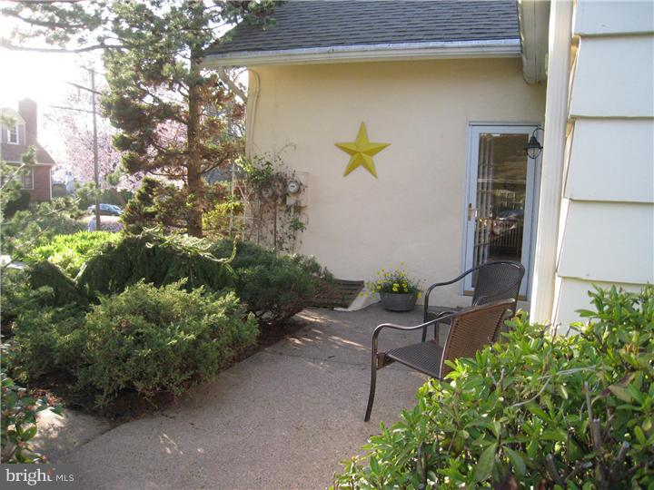 501 Strathmore Road Havertown, PA 19083 - Photo 20 of 25 Patio