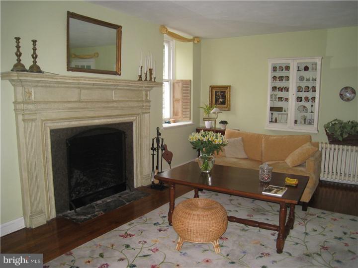 501 Strathmore Road Havertown, PA 19083 - Photo 5 of 25 Living Room