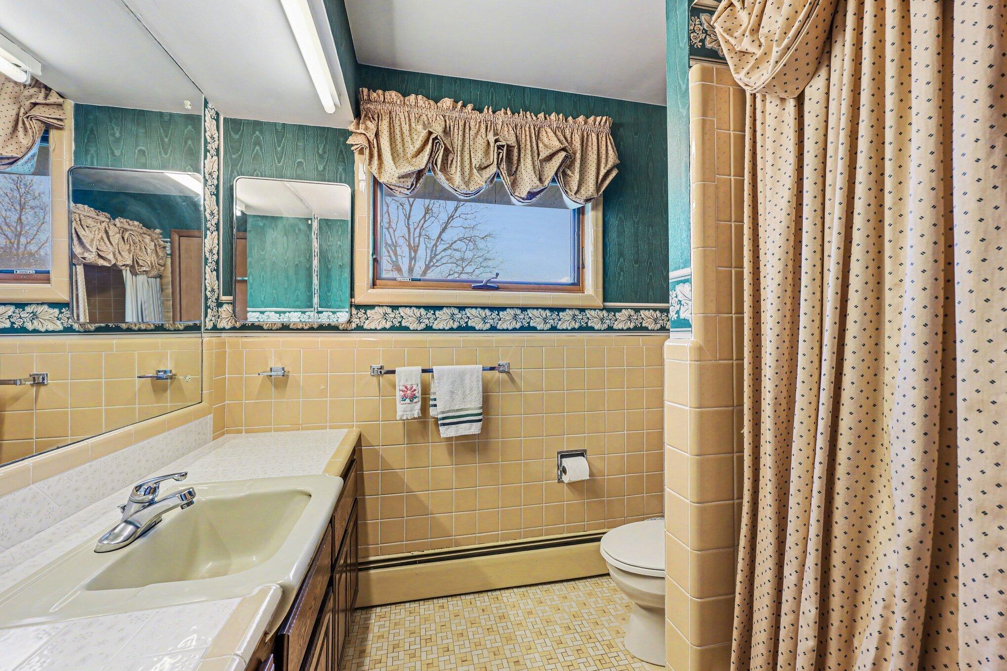 6595 Napier Road Plymouth, MI 48170 - Photo 20 of 35 020_file_4909