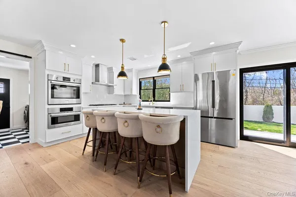 $1,880,000 | 4 Allison Drive, Old Bethpage, NY 11804
