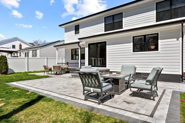 $1,880,000 | 4 Allison Drive, Old Bethpage, NY 11804