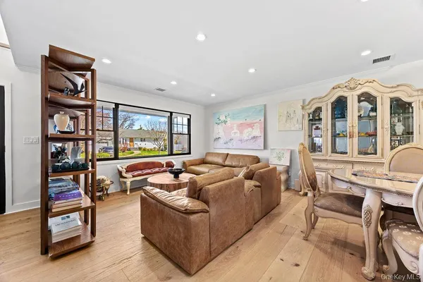 $1,880,000 | 4 Allison Drive, Old Bethpage, NY 11804