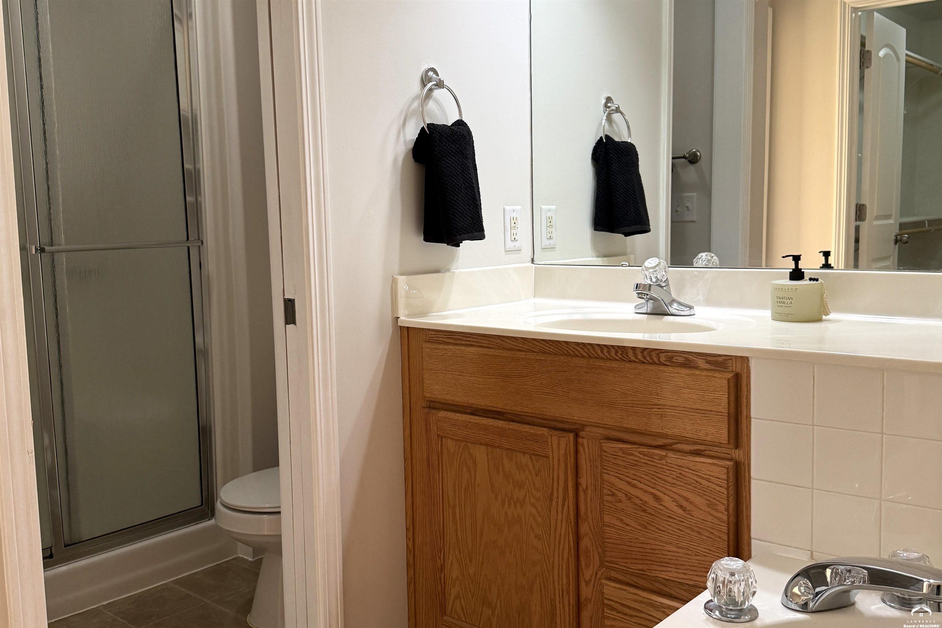 1417 Spring Hill Drive Junction City, KS 66441 - Photo 13 of 18