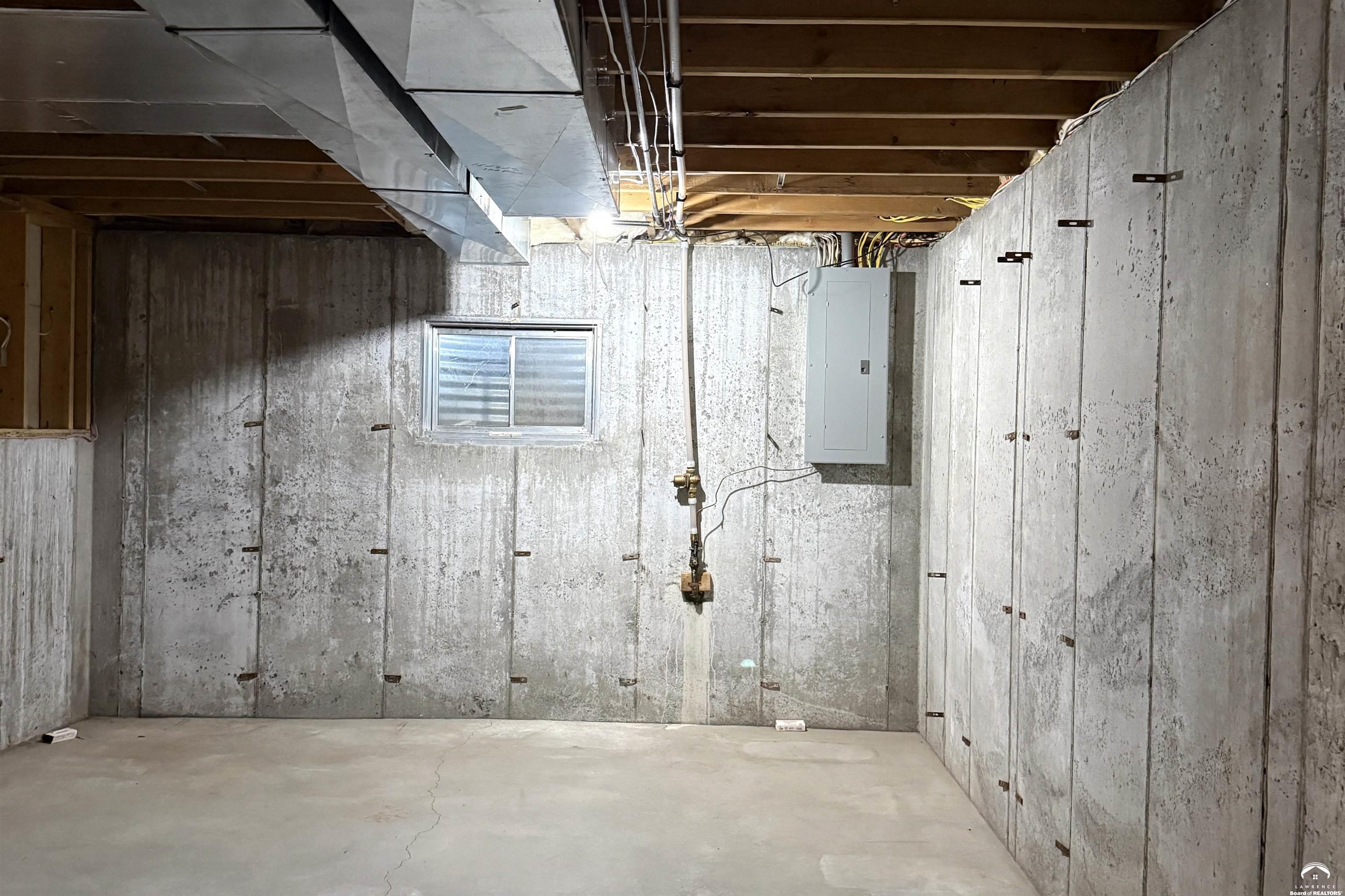 1417 Spring Hill Drive Junction City, KS 66441 - Photo 17 of 18