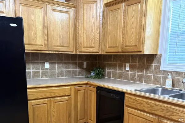 $315,000 | 1417 Spring Hill Drive, Junction City, KS 66441