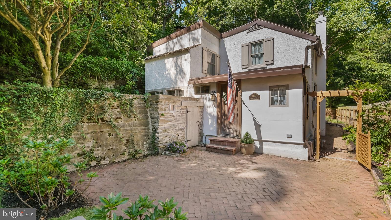 1410 Centennial Road Narberth, PA 19072 - Photo 4 of 47