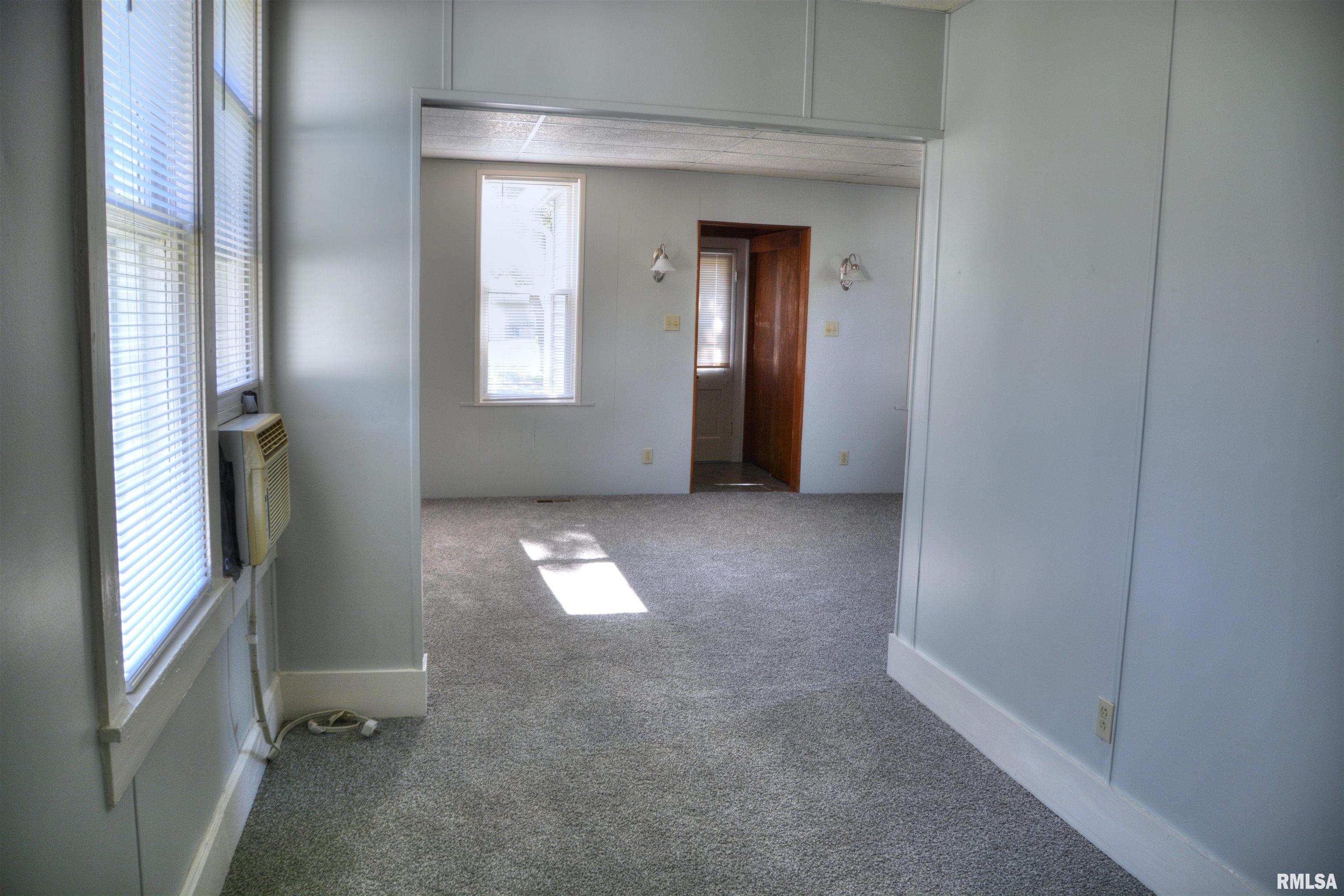 309 South Dudley Street Macomb, IL 61455 - Photo 7 of 21