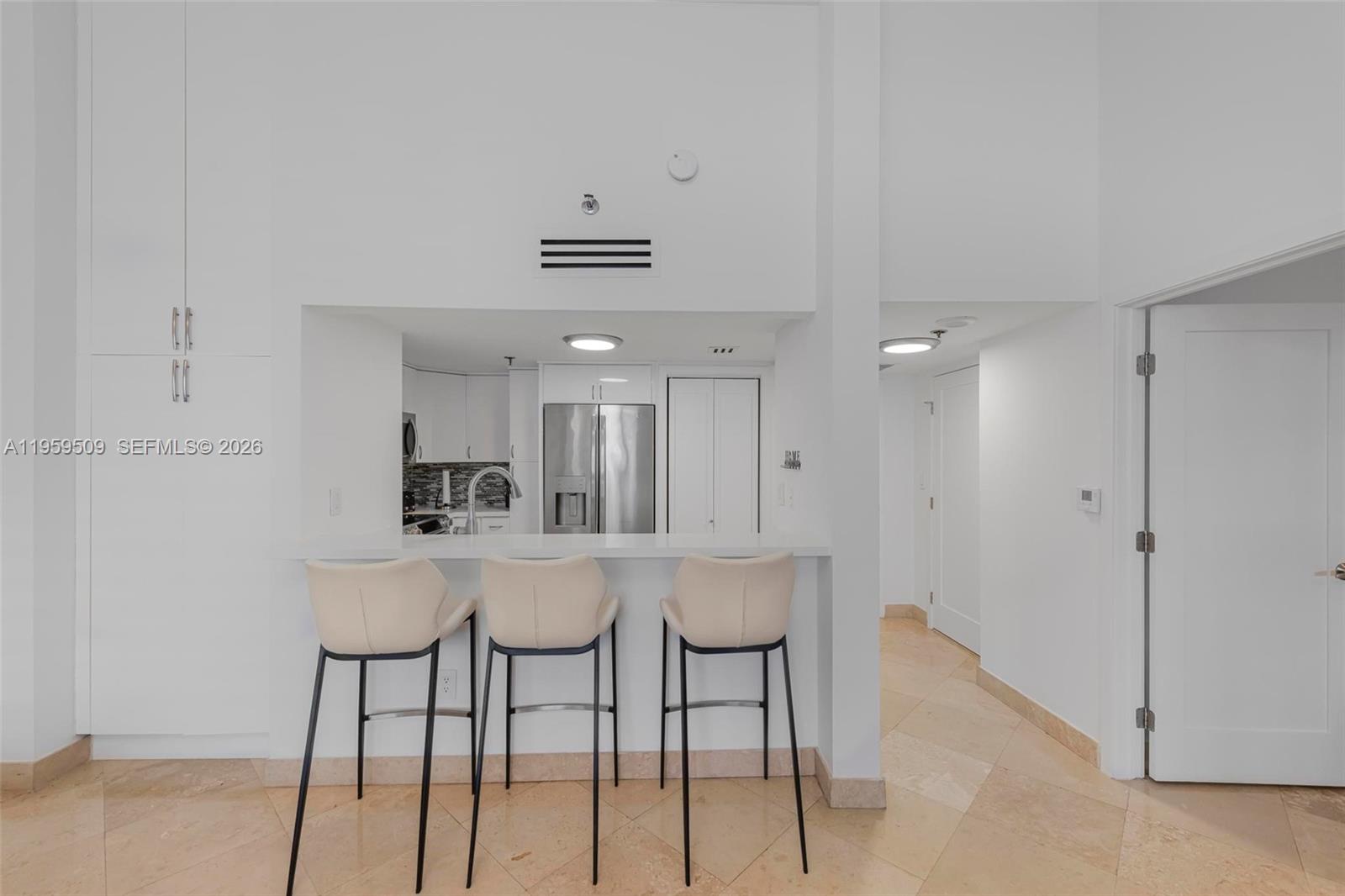 540 Brickell Key Drive, Unit 500 Miami, FL 33131 - Photo 7 of 26