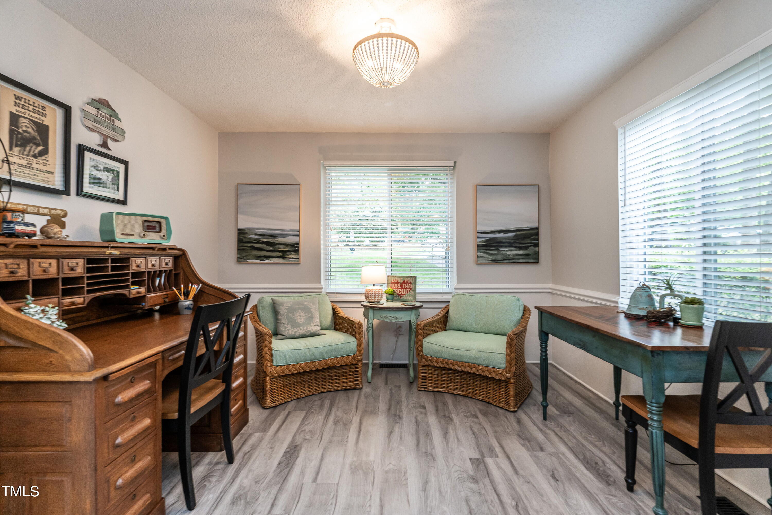 5819 Branchwood Road Raleigh, NC 27609 - Photo 4 of 40 a living room with furniture and a window