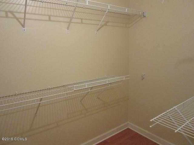 914 Williams Road New Bern, NC 28562 - Photo 13 of 32 13-Walk-In Closet