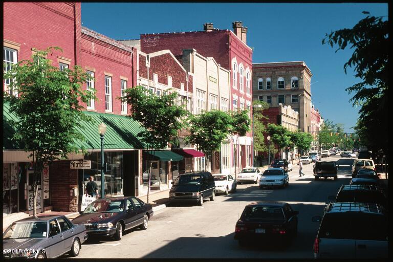 914 Williams Road New Bern, NC 28562 - Photo 23 of 32 23-Downtown New Bern
