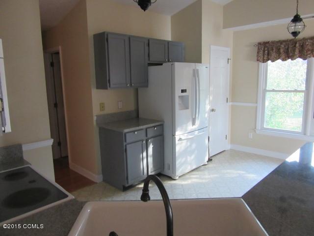 914 Williams Road New Bern, NC 28562 - Photo 7 of 32 7-Lots of Cabinets