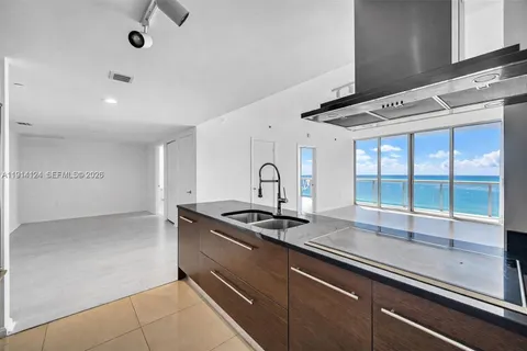 $1,149,000 | 495 Brickell Avenue, Unit 4903, Miami, FL 33131