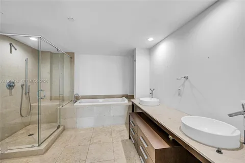 $1,149,000 | 495 Brickell Avenue, Unit 4903, Miami, FL 33131