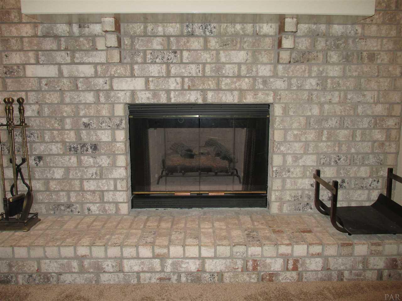 4996 East Spencer Field Road Pace, FL 32571 - Photo 5 of 38
